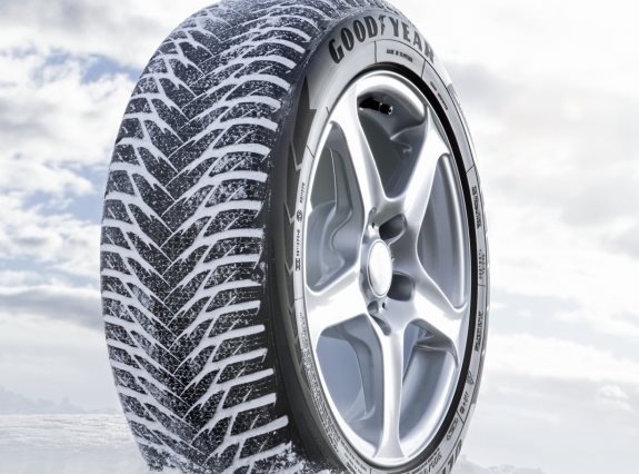 Dobra sprzedaż opony Goodyear UltraGrip 8