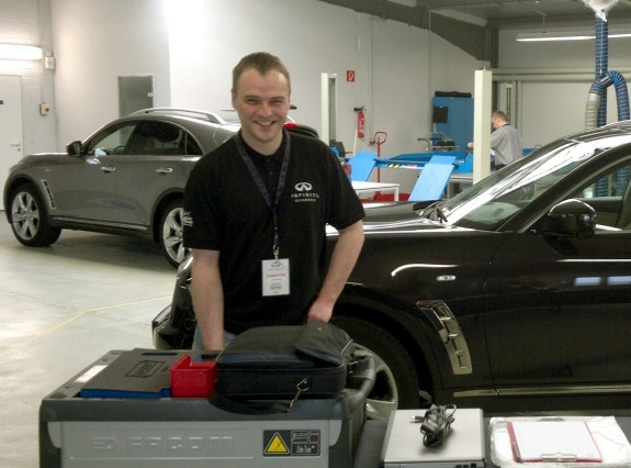 Polak najlepszym technikiem-diagnostą Infiniti w Europie