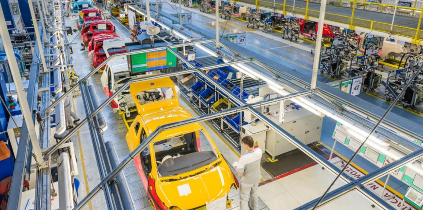 Fiat, Toyota i Mercedes zainwestują 3,7 mld zł w Polsce