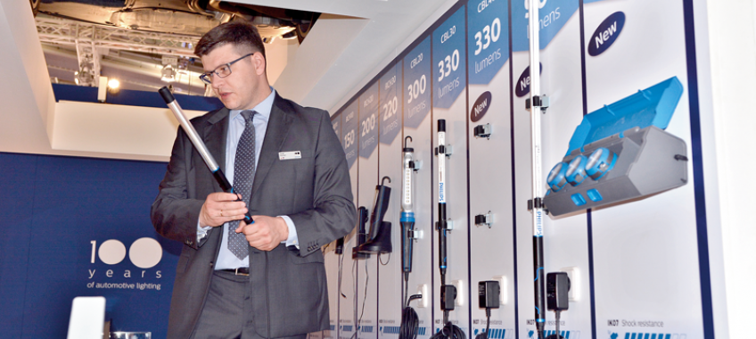 Sto lat innowacji – firma Philips na Automechanice