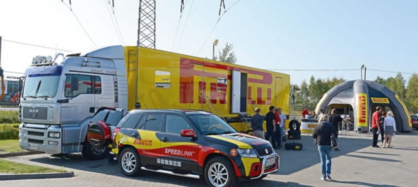 Ciężarówka szkoleniowa Pirelli objechała Polskę