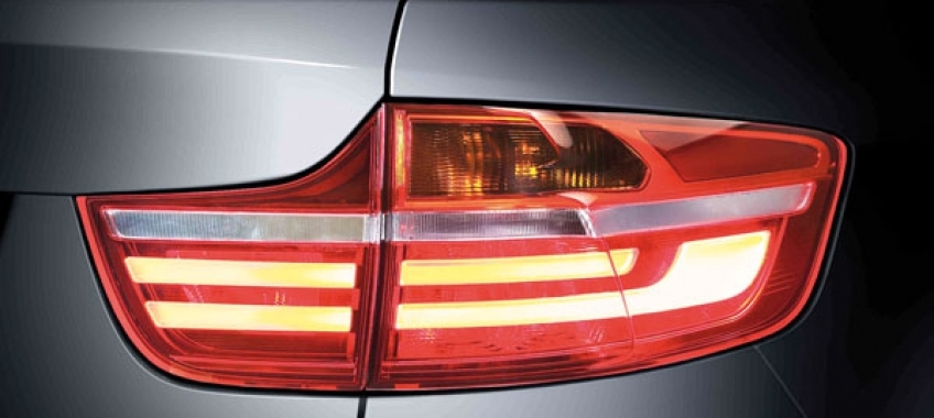 Nowe BMW X6  z oświetleniem Hella