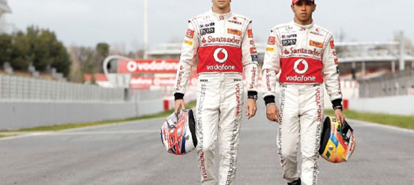 Vodafone McLaren Mercedes i Mobil 1 nadal razem