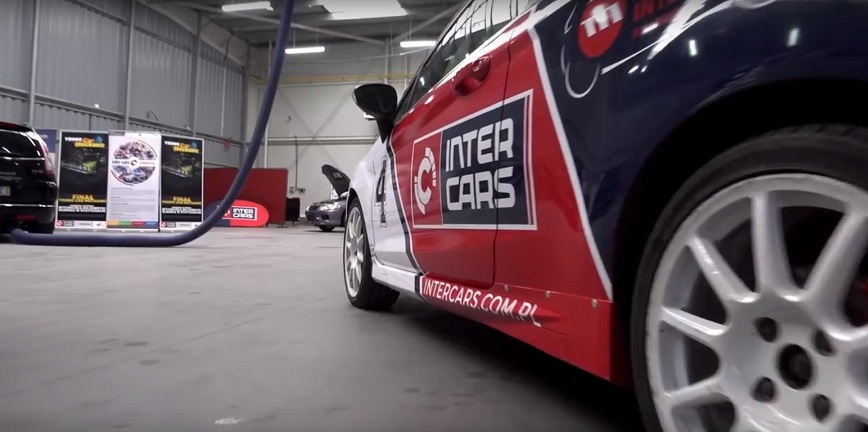 Warszawa: trwa międzynarodowy finał Young Car Mechanic