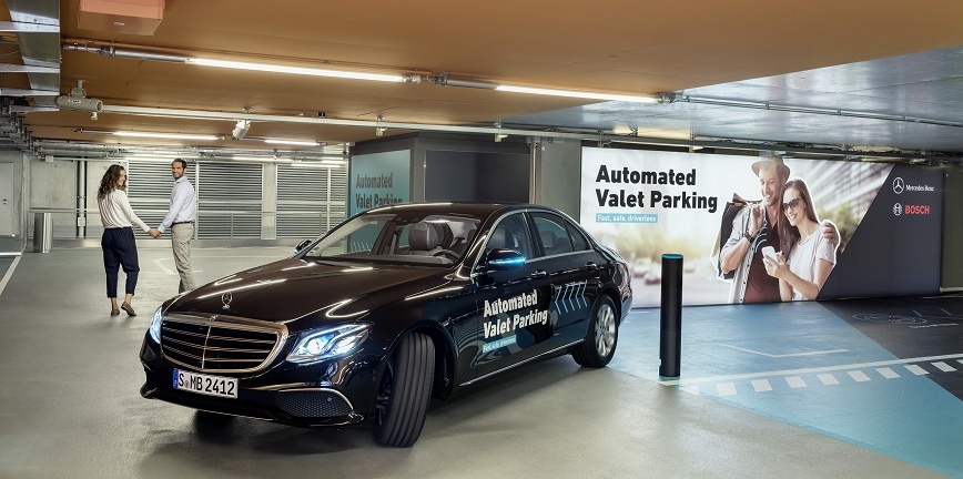 Bosch i Daimler prezentują parkowanie bez kierowcy