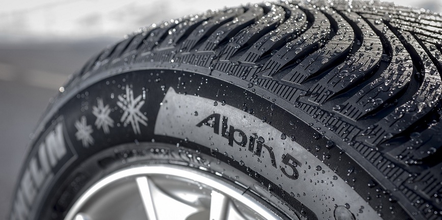 Michelin na targach IC: najnowsze opony i auta Macieja Dreszera