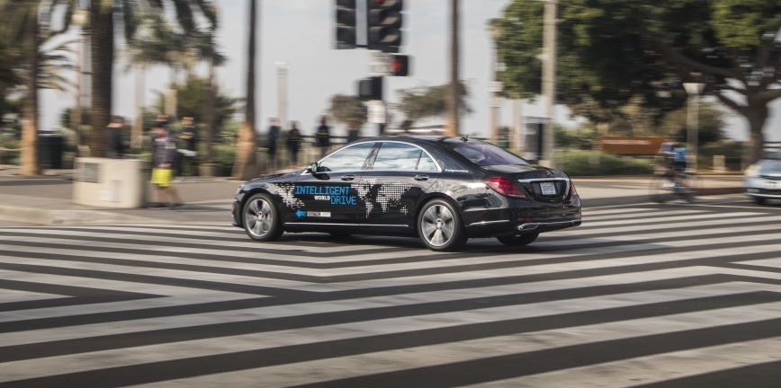Mercedes testuje autonomiczne samochody