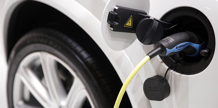 Powstaje elektryczny pojazd dostawczy zbudowany w całości z kompozytu