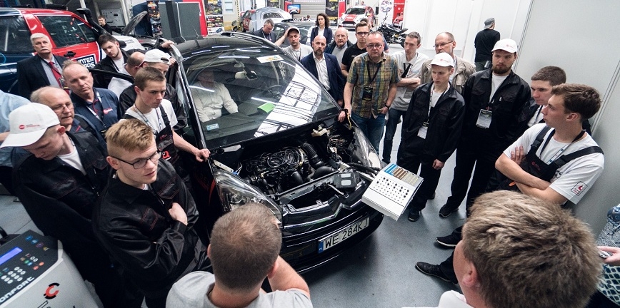 Young Car Mechanic na Poznań Motor Show