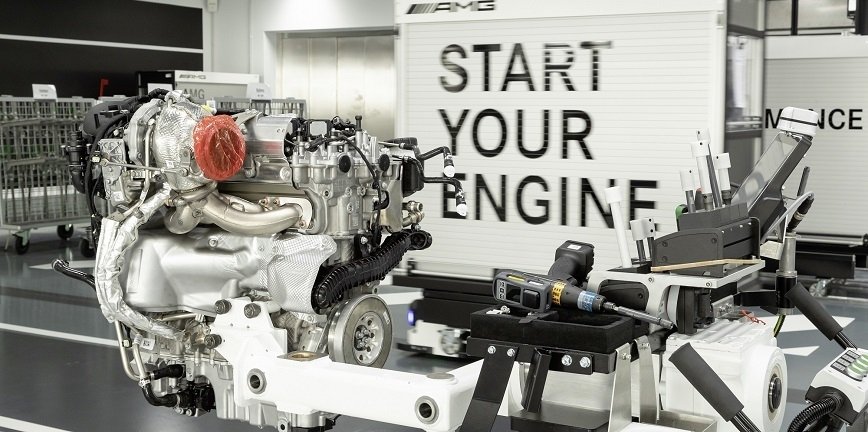 Nowy 4-cylindrowy silnik turbo Mercedes-AMG 