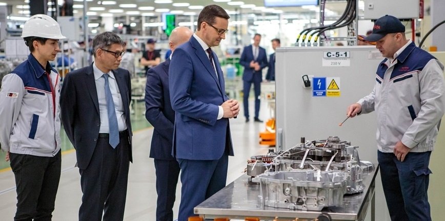 Fabryka Toyoty w Polsce podwoi produkcję napędów do hybryd