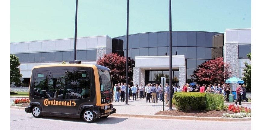 Continental: produkcja systemów do robo-taksówek