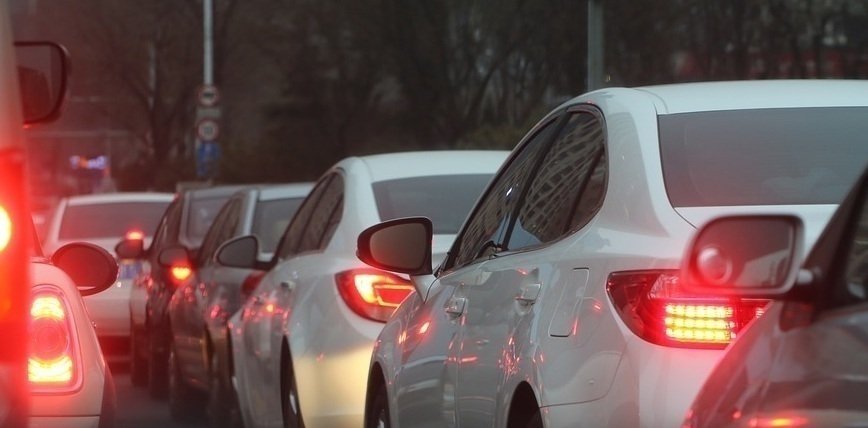 Od wczoraj wydziały komunikacji muszą zapewnić rejestrację pojazdów