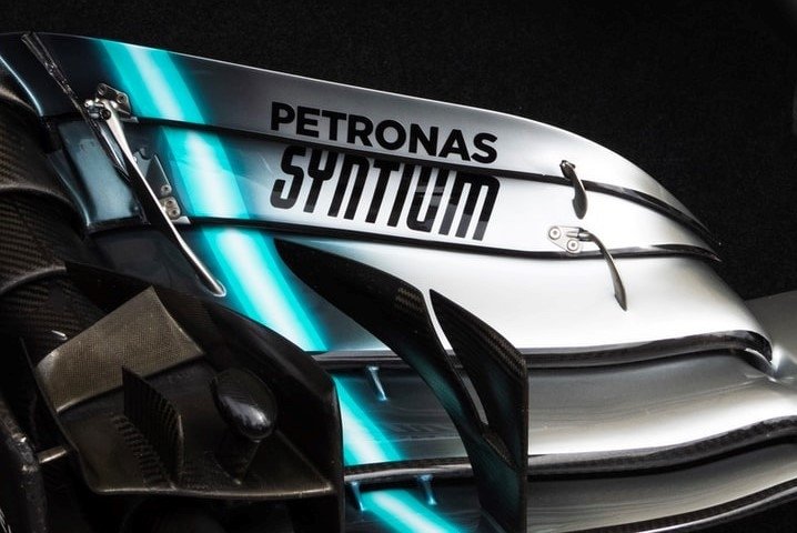 Nowy bolid zespołu Mercedes AMG Petronas. Jaki olej będzie tam pracował?