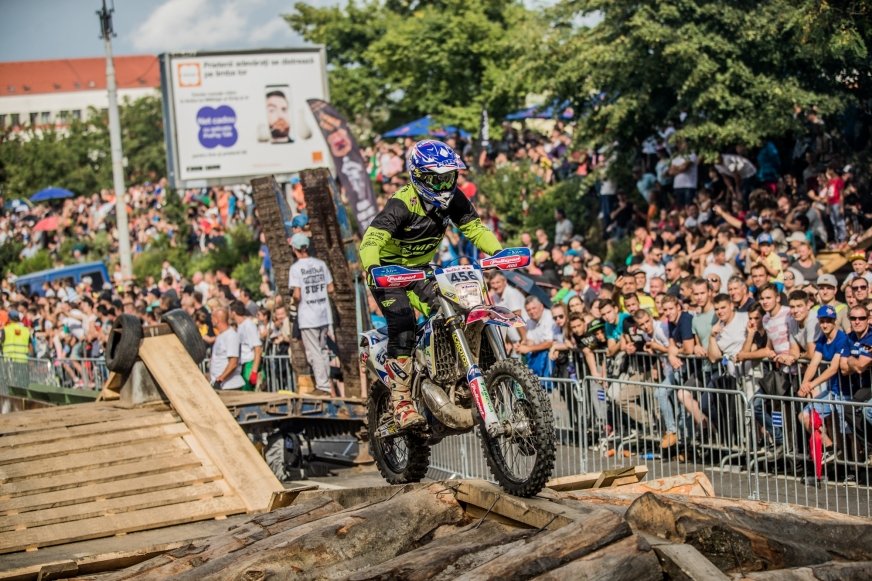 Red Bull Romaniacs 2022 z MILWAUKEE w stylu HEAVY DUTY