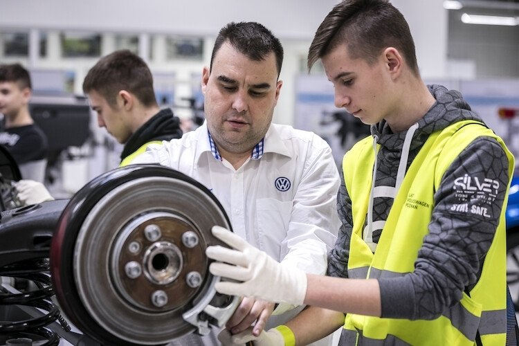 Strefa Zawodowców w Volkswagen Poznań