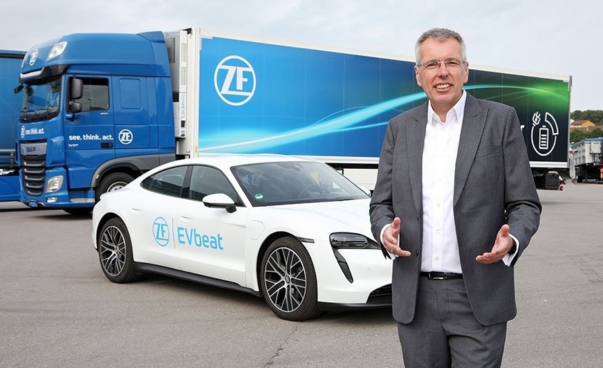 ZF przyspiesza transformację w kierunku elektromobilności