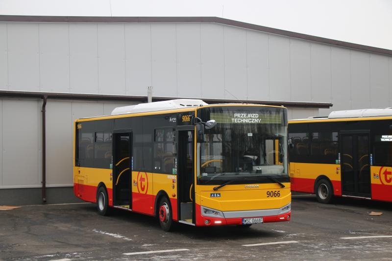 Po wypadku kontrola stanu technicznego warszawskich autobusów