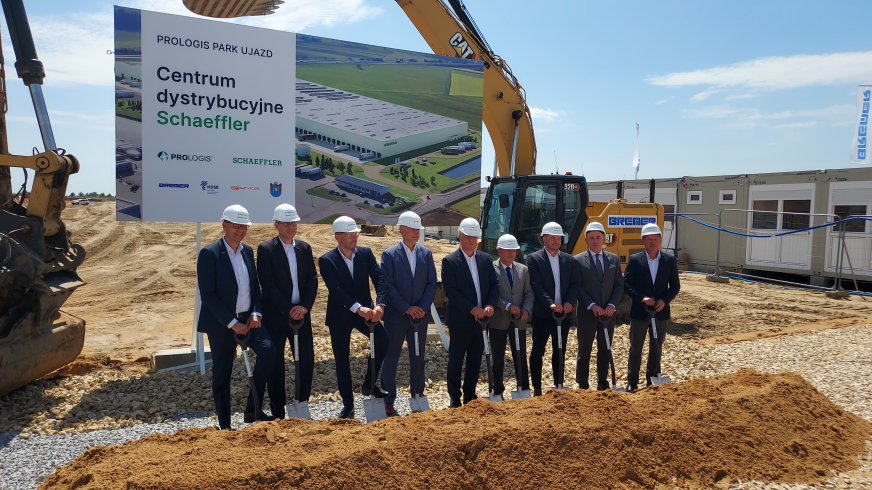 Schaeffler buduje gigantyczny magazyn części 