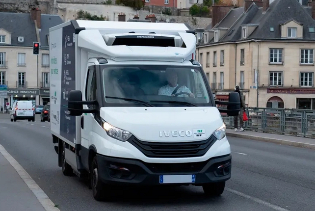 Retarder w pojeździe hybrydowym