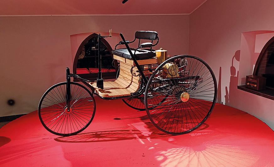 Wystawa zabytkowych aut