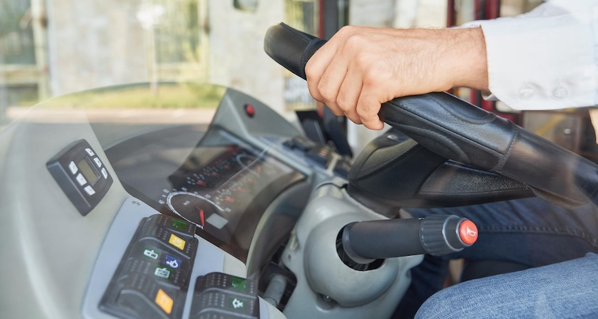 Wzmożone kontrole autobusów i busów. Kluczowy czas dla warsztatów