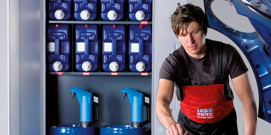 Warsztat pod kontrolą. Szafa olejowa LIQUI MOLY porządkująca codzienną pracę