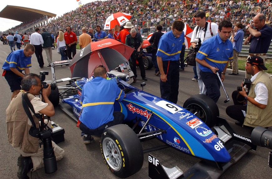 Motorsport jako poligon olejowych technologii